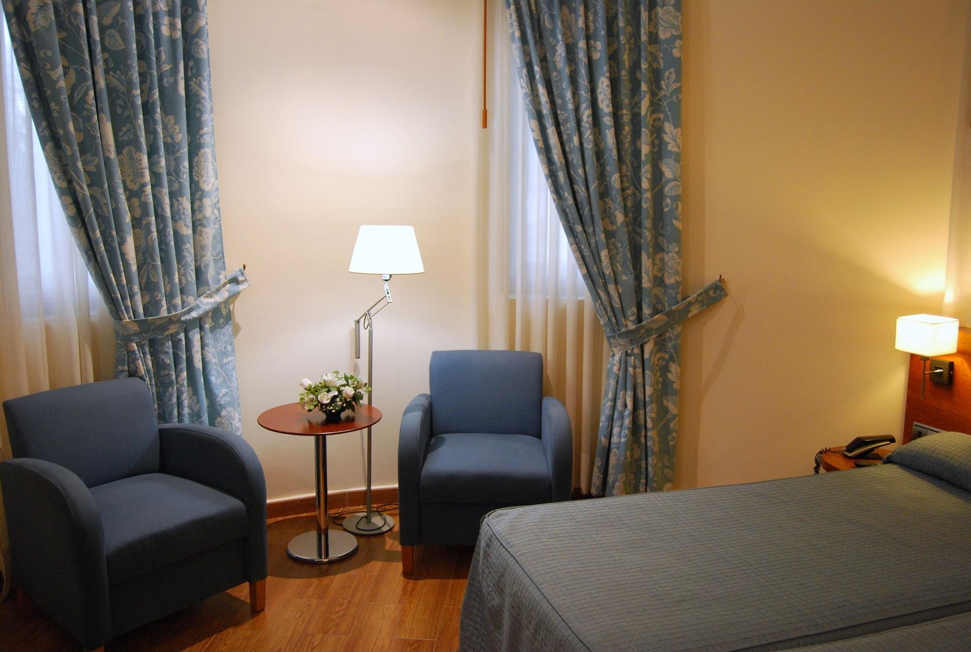 Hotel Mieres Del Camino ภายนอก รูปภาพ