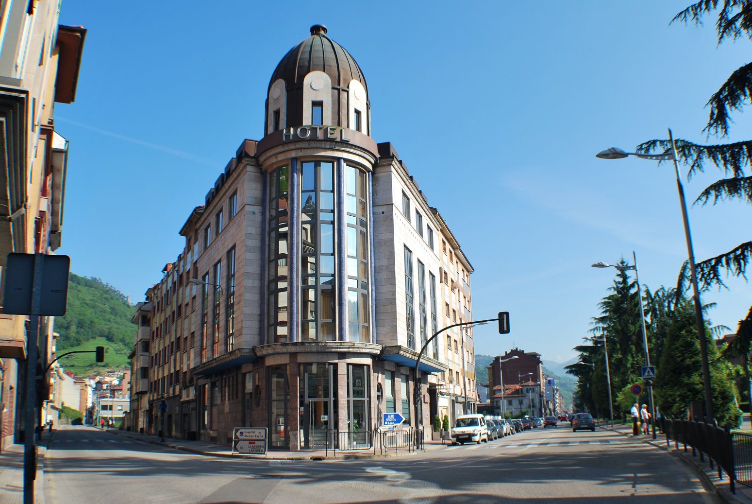 Hotel Mieres Del Camino ภายนอก รูปภาพ