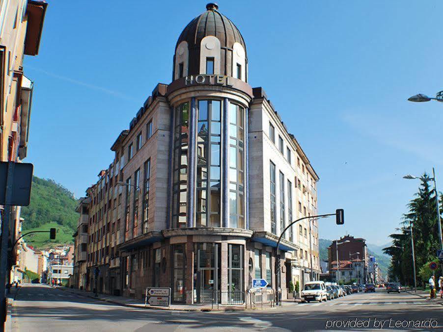 Hotel Mieres Del Camino ภายนอก รูปภาพ